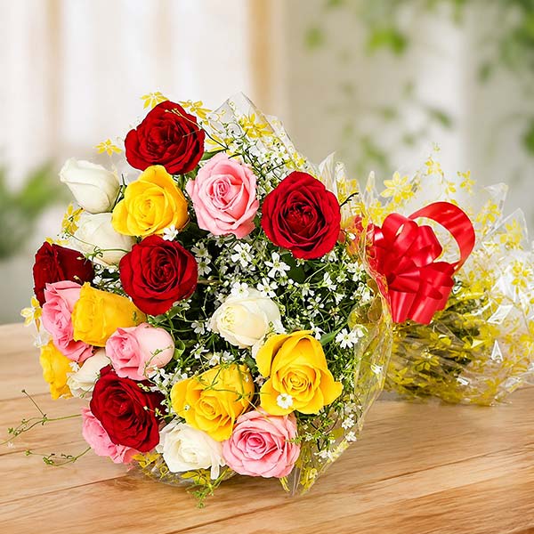 Bunch of 12 Mixed Roses