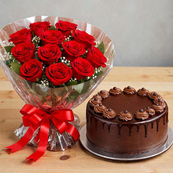 12 Roses with Cake