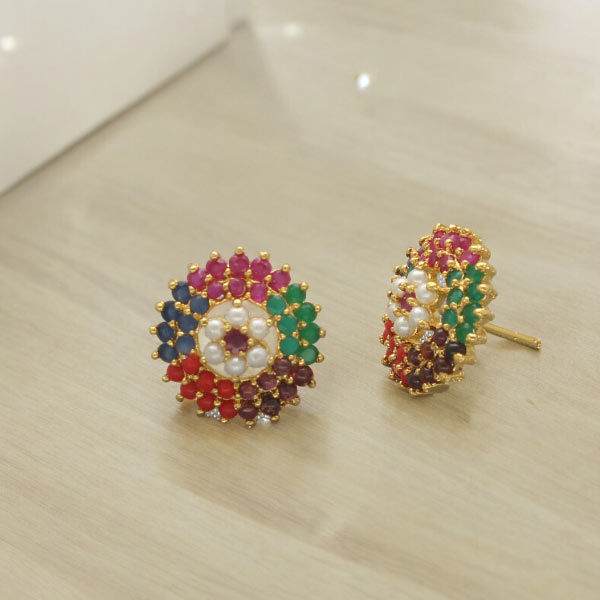 Clara Golden Stud Earrings