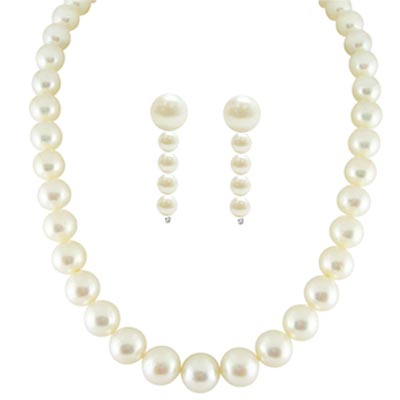 Single Line Pearls Set
