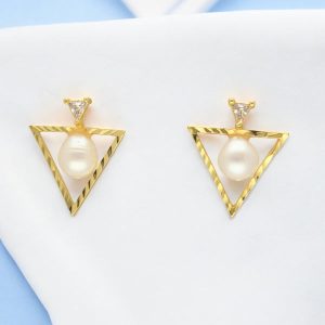 Zara Pearl Earrings