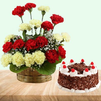 Fresh Carnations Basket with Cake