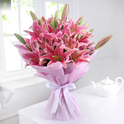 Superb Lily Bouquet