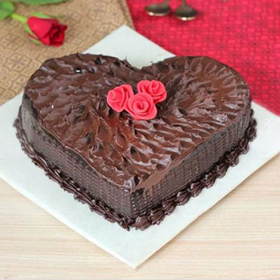 Best Chocolate Cream Heart Cake