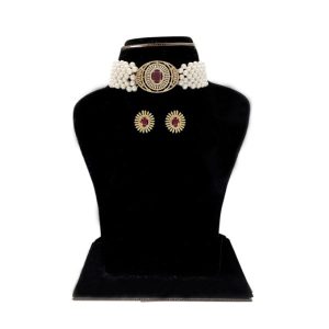 Beautiful Pearl Choker Necklace