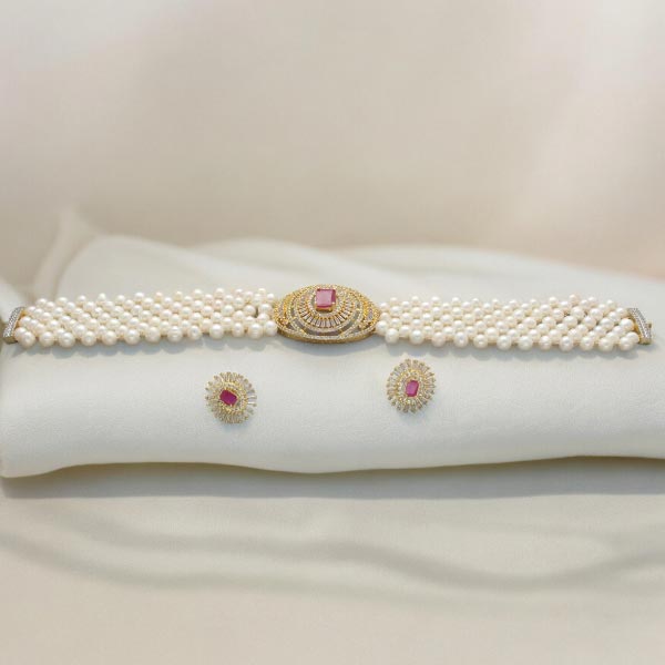 Beautiful Pearl Choker Necklace