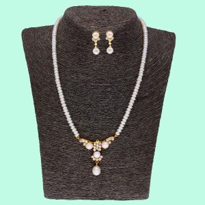 Sanjitha Pearl Set
