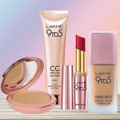 Lakme 9 to 5 Personal Care Hamper