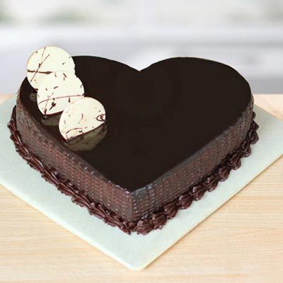 Chocolate Truffle Heart Cake