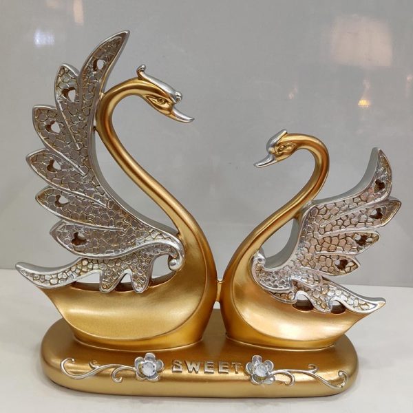 Loving Golden Swan Pair