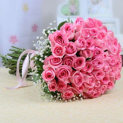 Touch of Pink Bouquet – Midnight Delivery