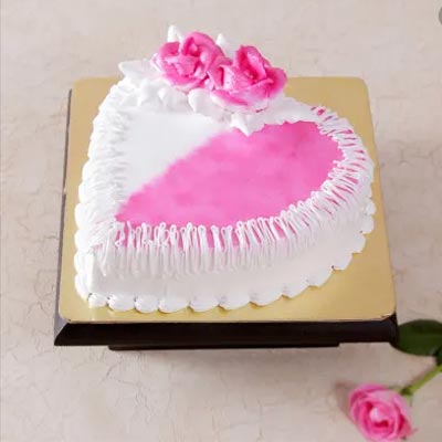 Strawberry Heart Eggless Cake