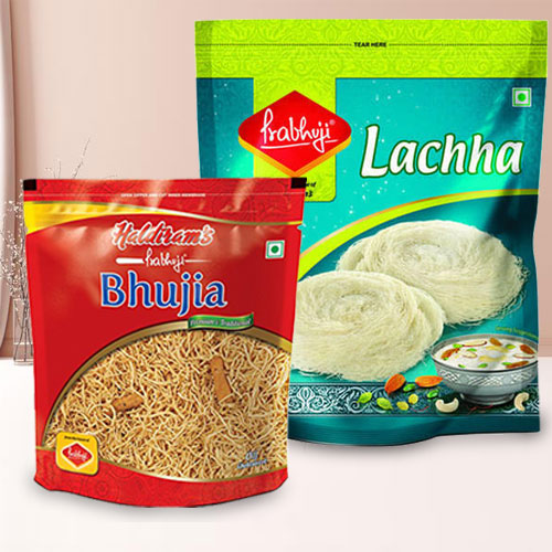 Haldirams Lachha with Bhujia