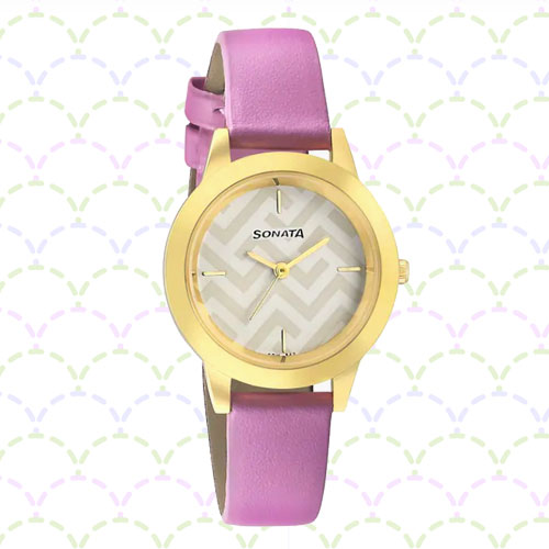 Stylish Sonata Timepiece for Her