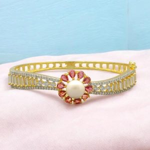Princess Charm Pearl Bracelet