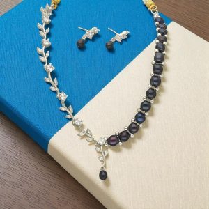 Regal Ember Pearl Necklace Set