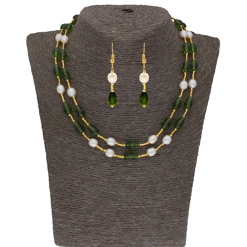 Green Stone Pearl Necklace