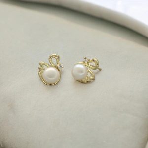Pearl Duck Earrings