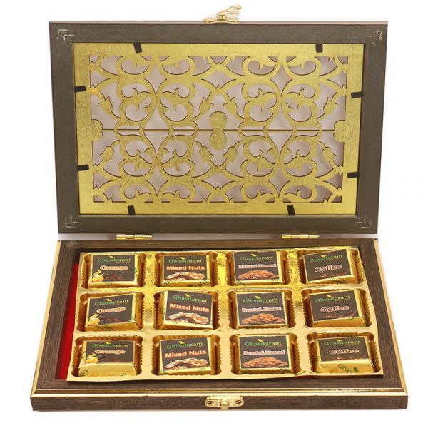 Wooden Lazer 12 pcs Assorted Sugarfree Chocolates with Pearl Rakhi