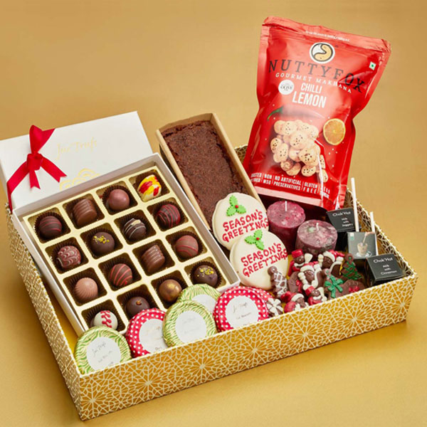 Christmas Wellness Cravings Chocolate and Cake Hamper