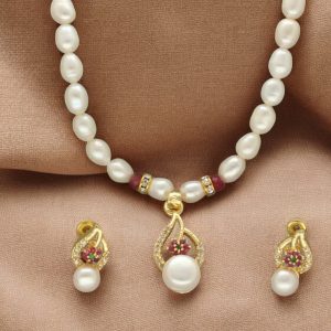 Clara Pearl Set