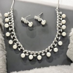 Divine Pearl Set