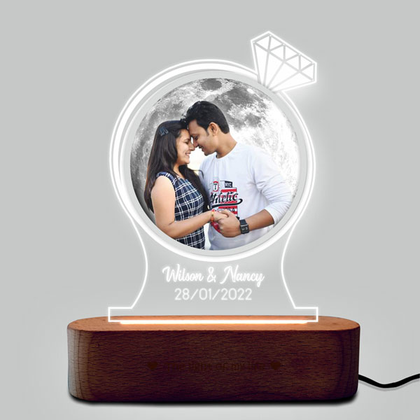 Engagement Gift – Photo moon lamp