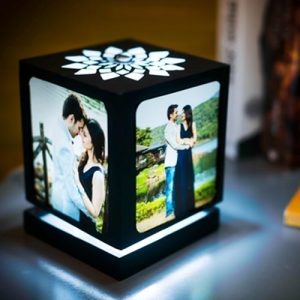 Nostalgia Flora Rotating Personalized Lamp