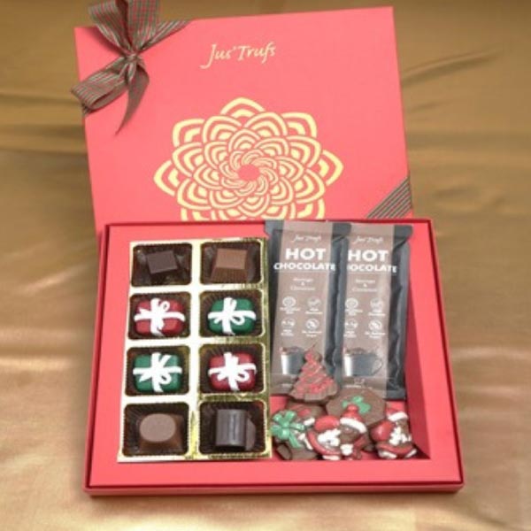Merry Moments Gift Box